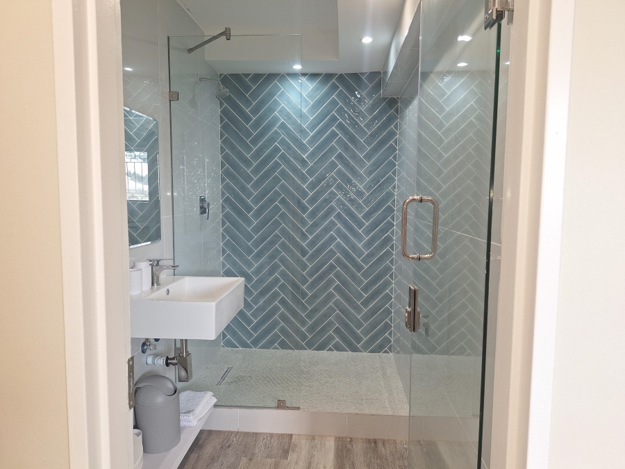 To Let 2 Bedroom Property for Rent in Muizenberg Western Cape